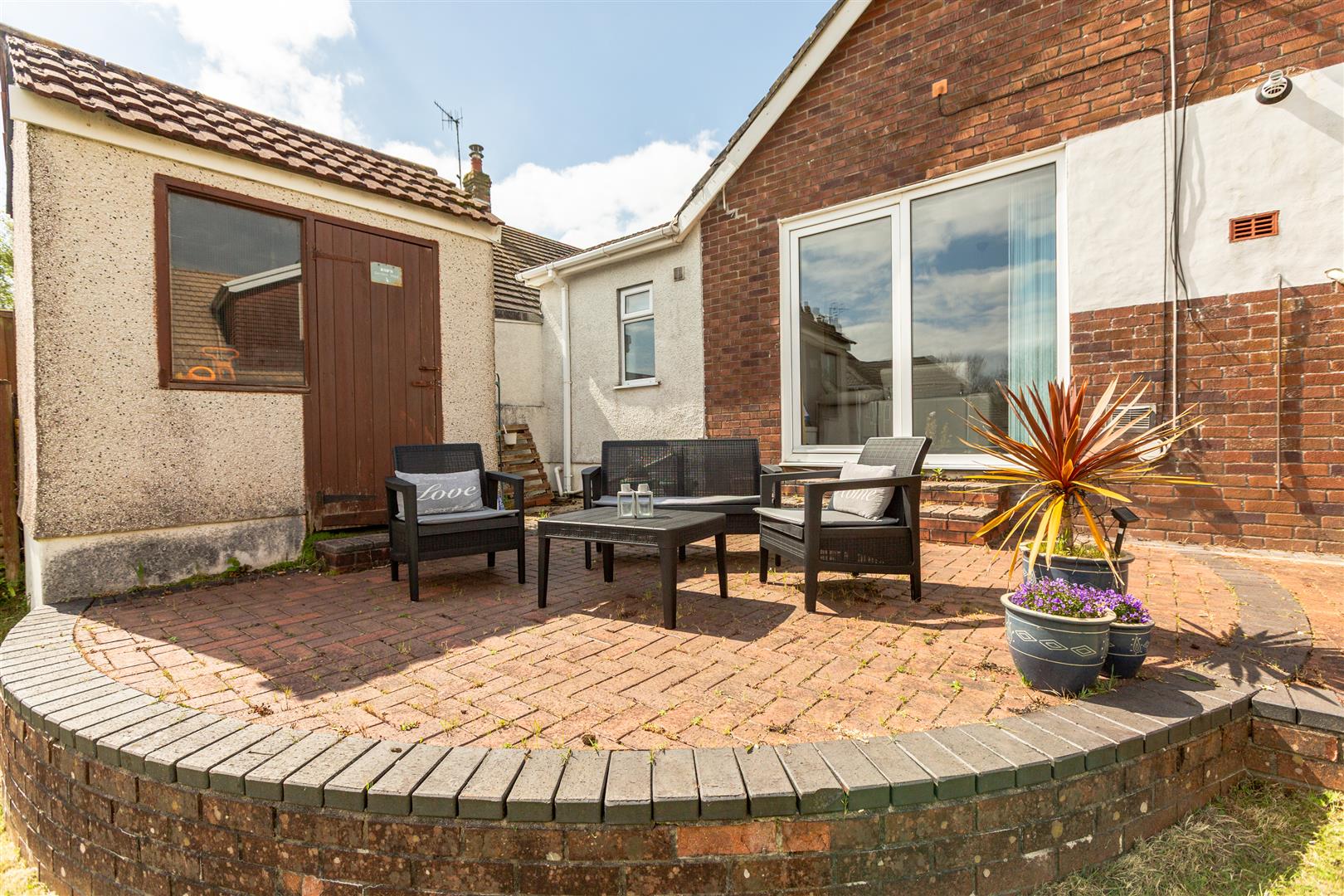 Parklands View, Sketty, Swansea, SA2 8LT